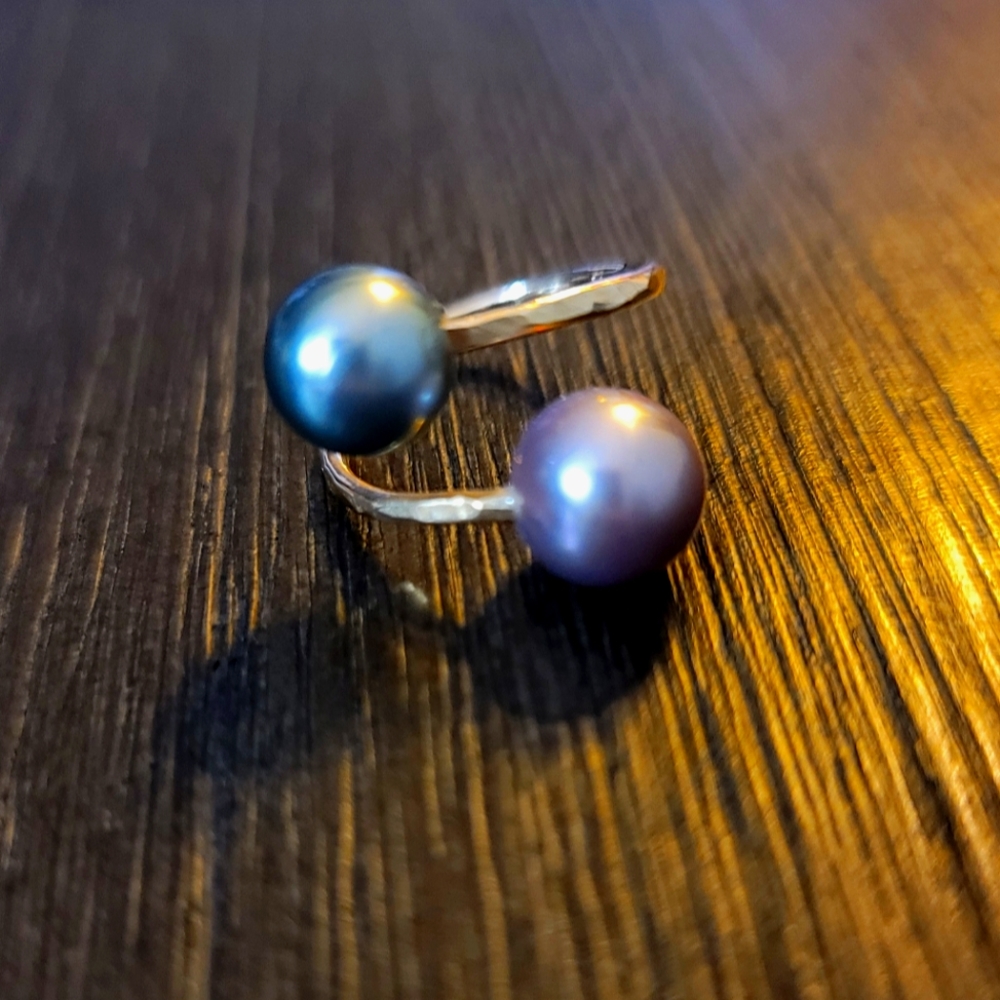 Adjustable tahitian pearl ring